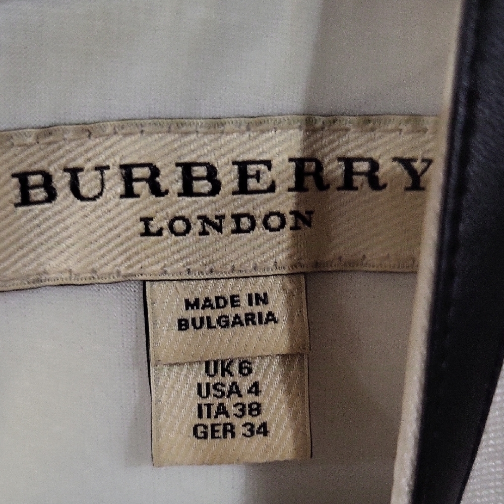 Burberry White Dress with Black Trim - Picture 3 of 5